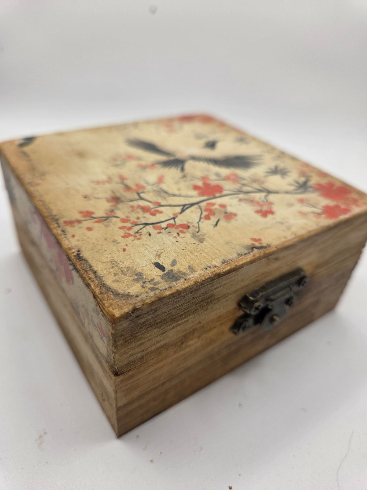 Vintage Crane in Flight trinket box