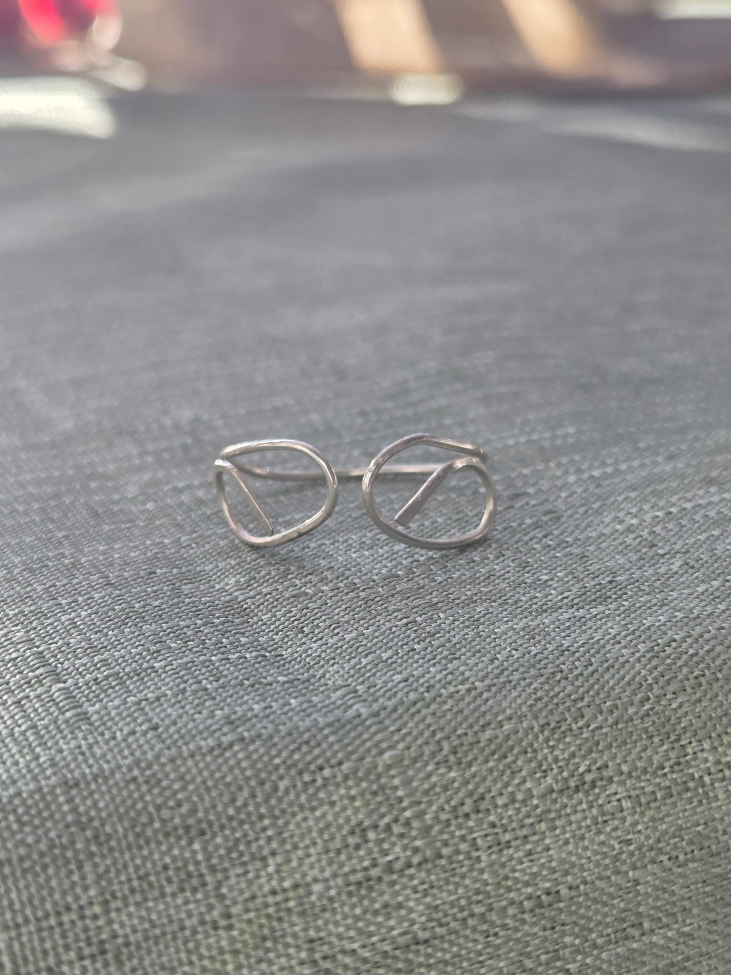 Double Loop Ring