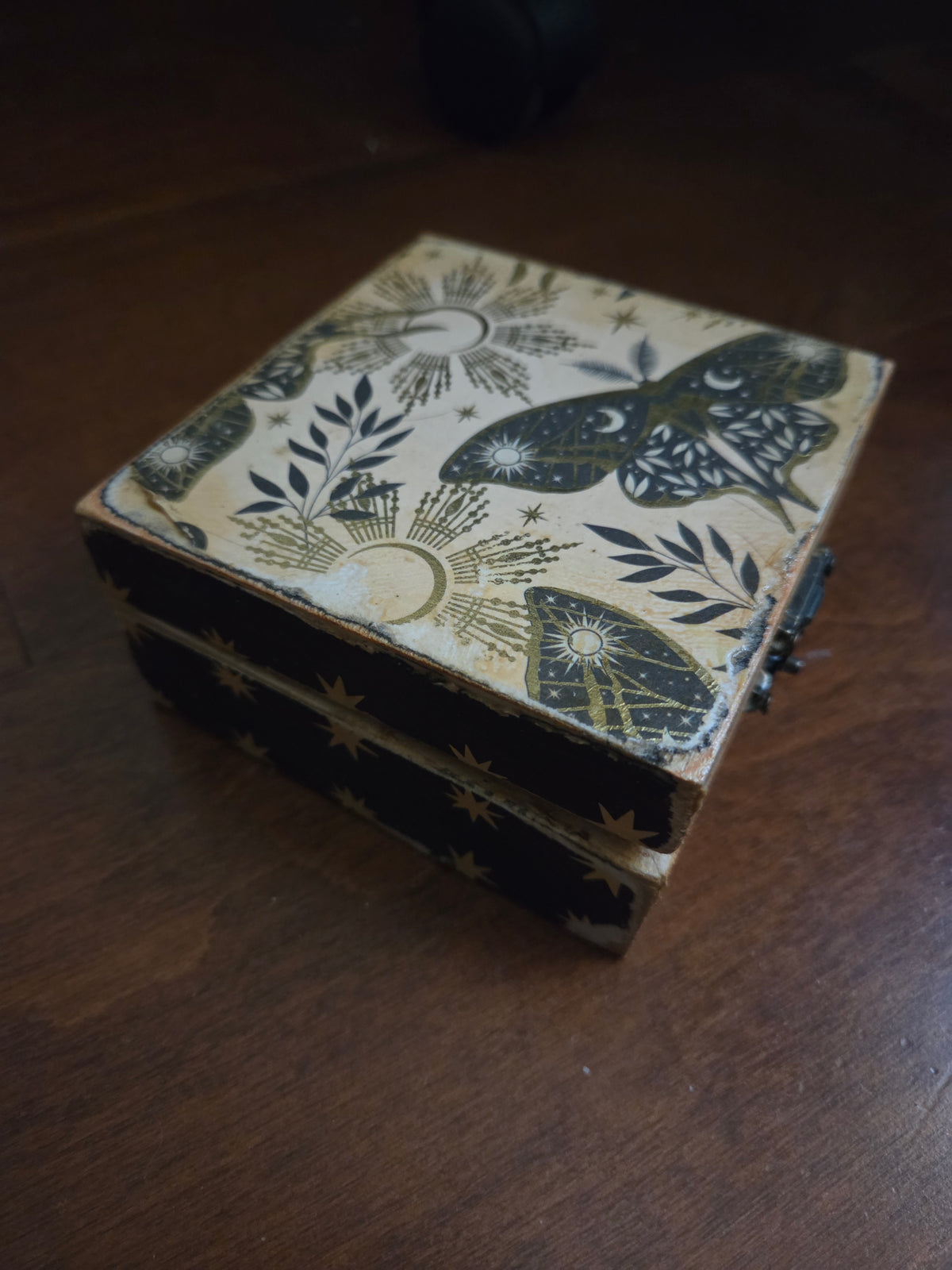 Hinged Wooden Boxes