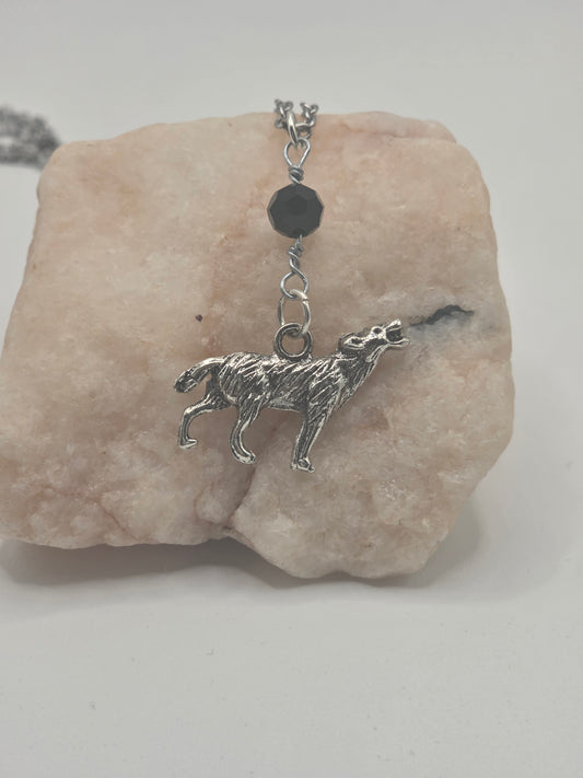 Howling wolf necklace,  black
