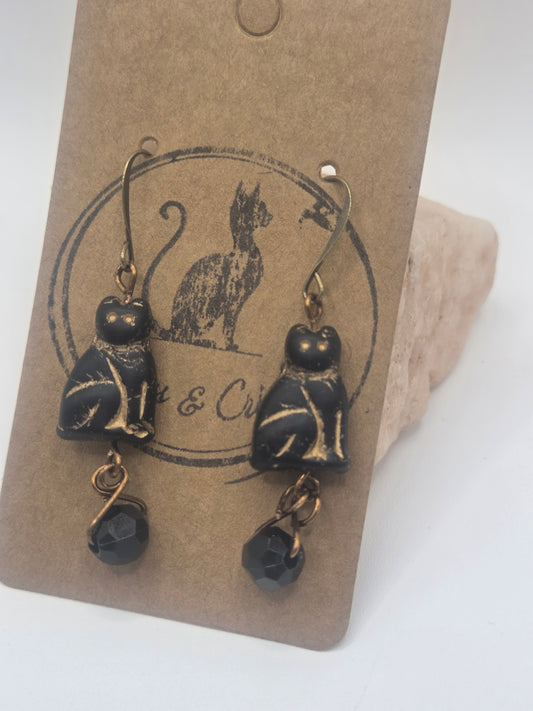 El Gato Negro earrings