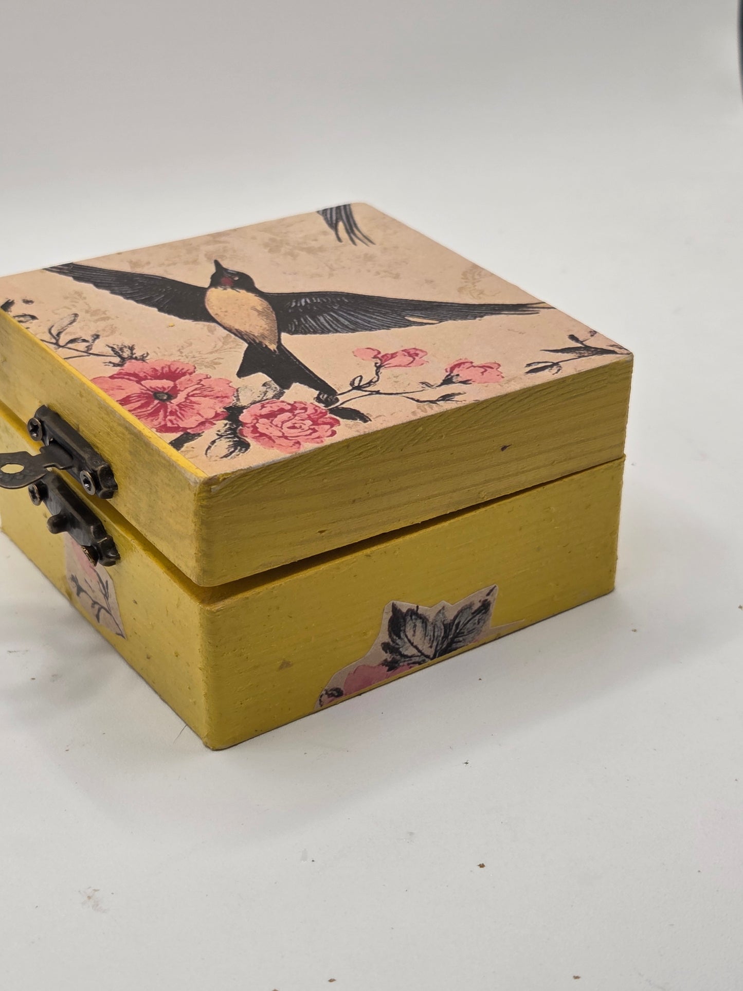 Yellow Bird in Flight box