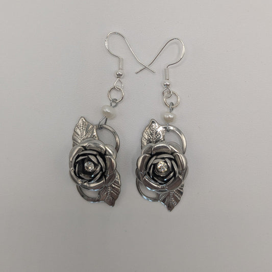 Vintage Rose dangle earrings