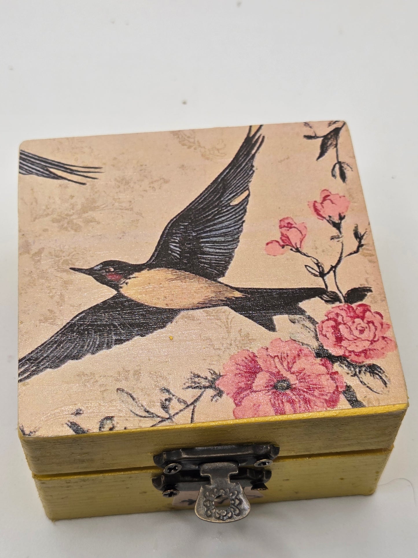 Yellow Bird in Flight box