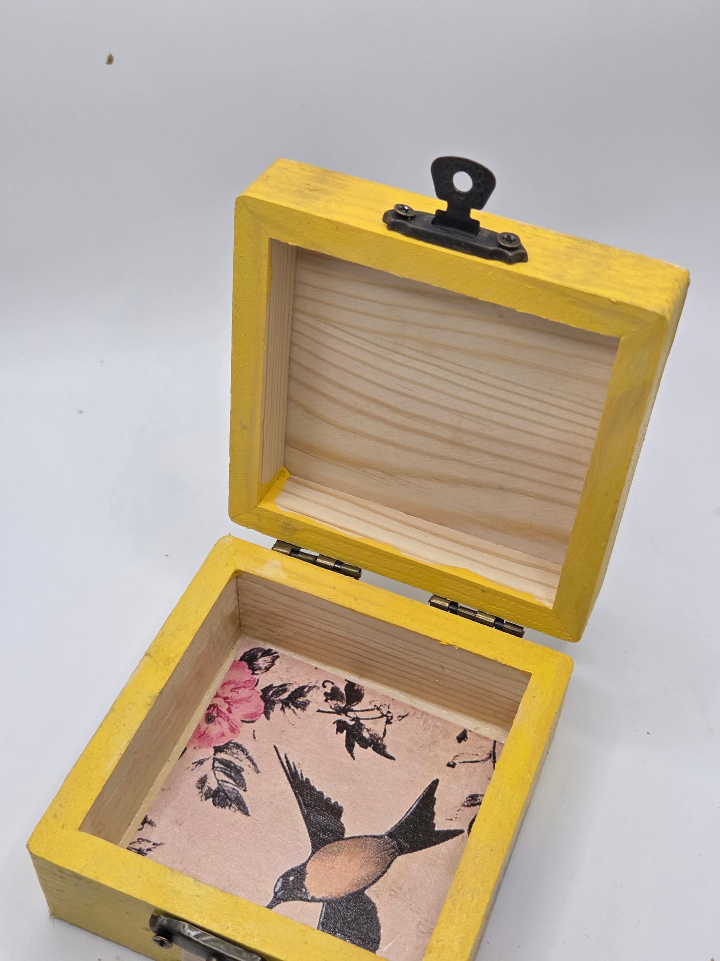 Yellow Bird in Flight box